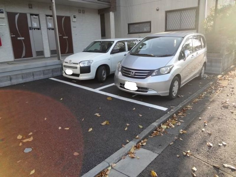クレイノチェリー 駐車場
