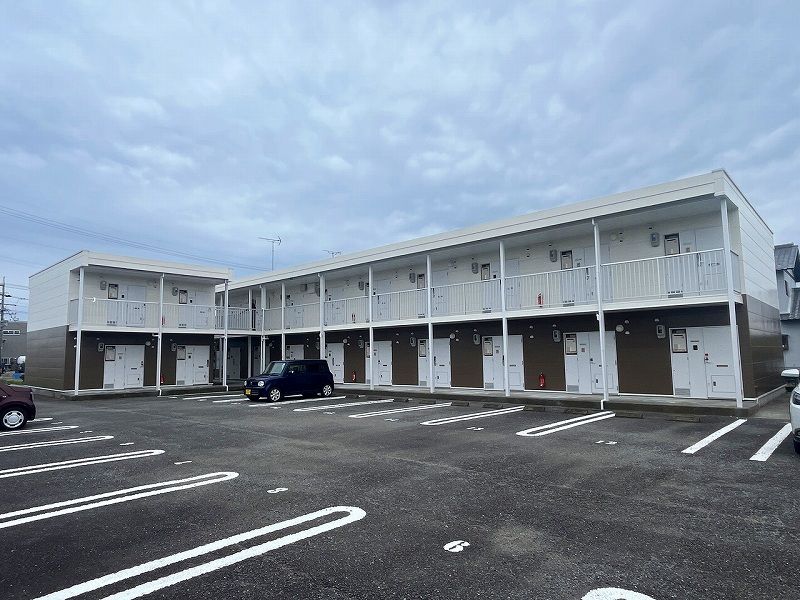 レオパレスみなみかぜ 駐車場
