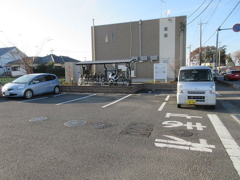 レオネクストベッサーレーベン 駐車場