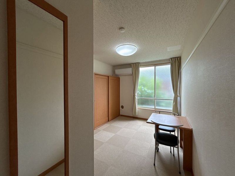 レオパレスブランドール 居間