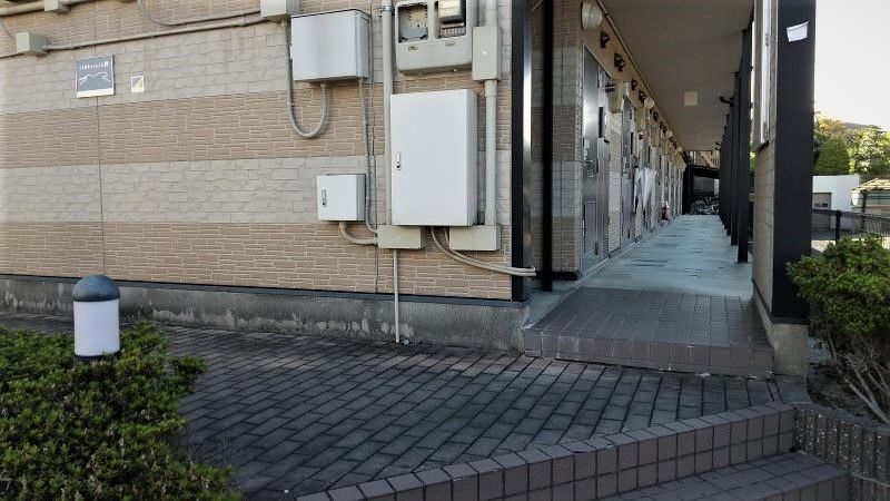レオパレス合川むかい野 エントランス