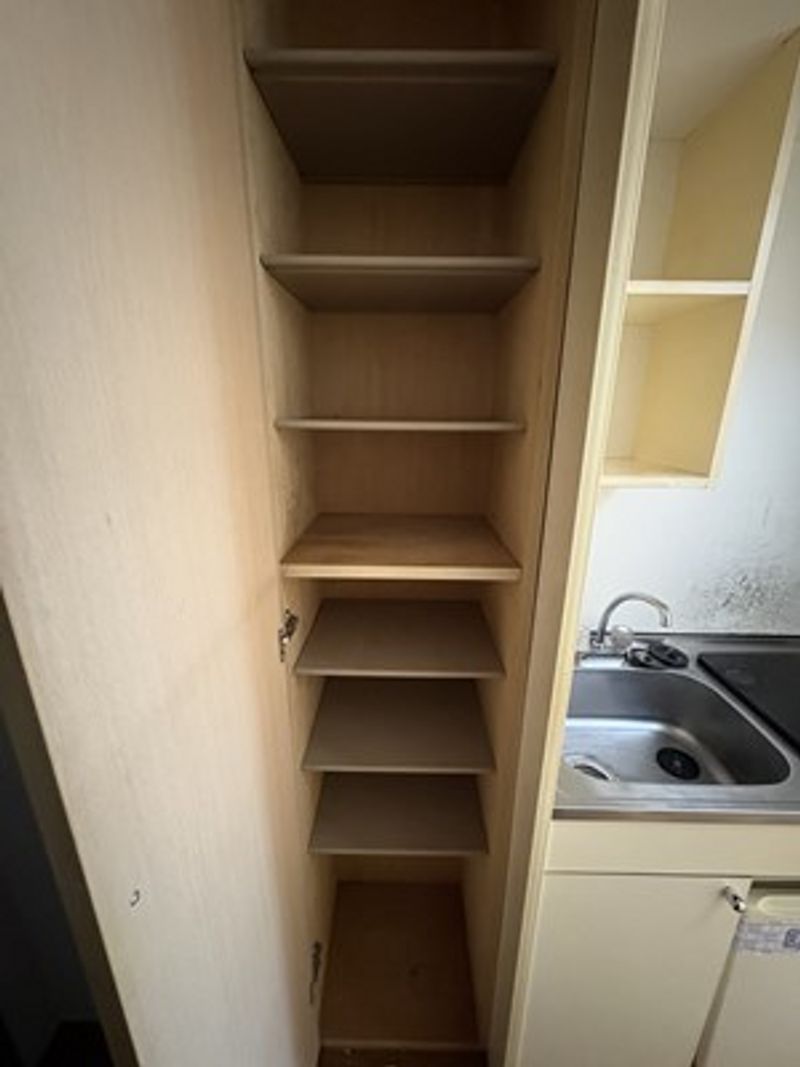 レオパレス柿ノ木 収納