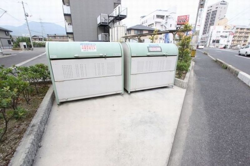 レオパレスＮＩＳＨＩＭＵＲＡ 共用部分