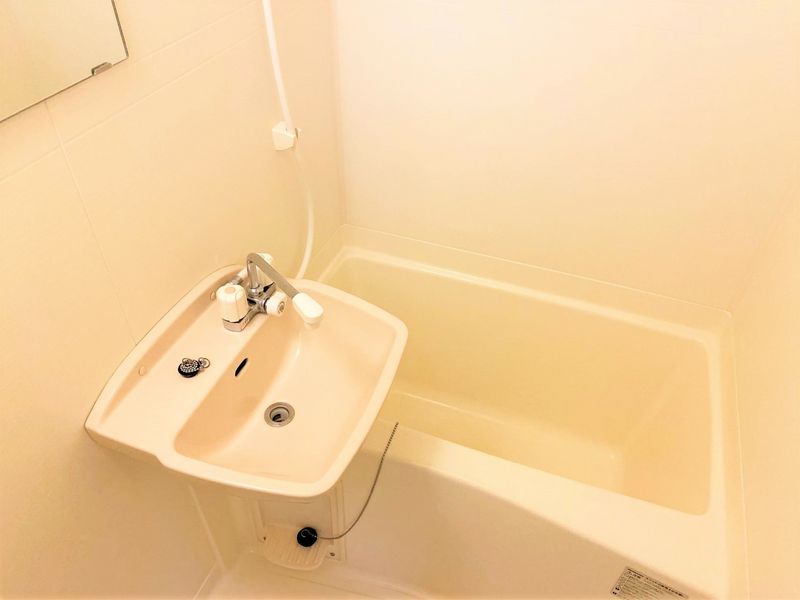 レオパレスプロパッサ大泉 洗面所