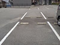レオパレス翼Ⅵ 駐車場