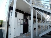 レオパレスブルースカイⅣ 玄関