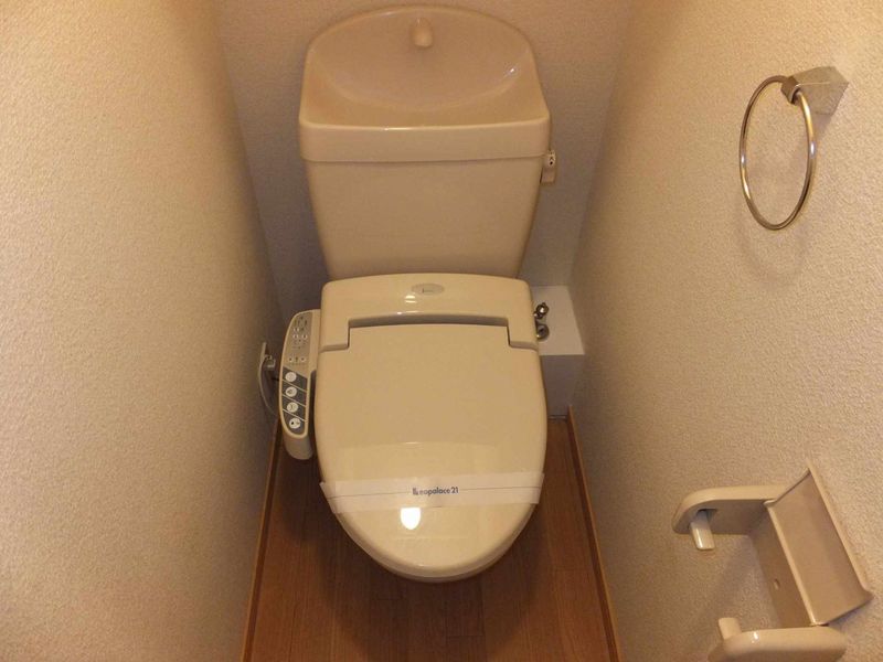 レオパレスボヌール トイレ