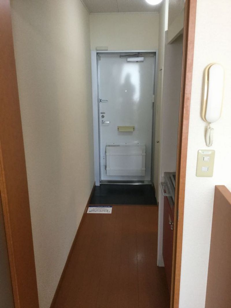 レオパレスＦｕｔｕｒｅ 玄関