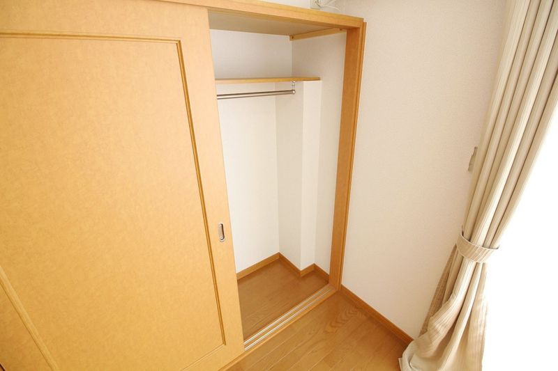 レオパレス比叡 収納