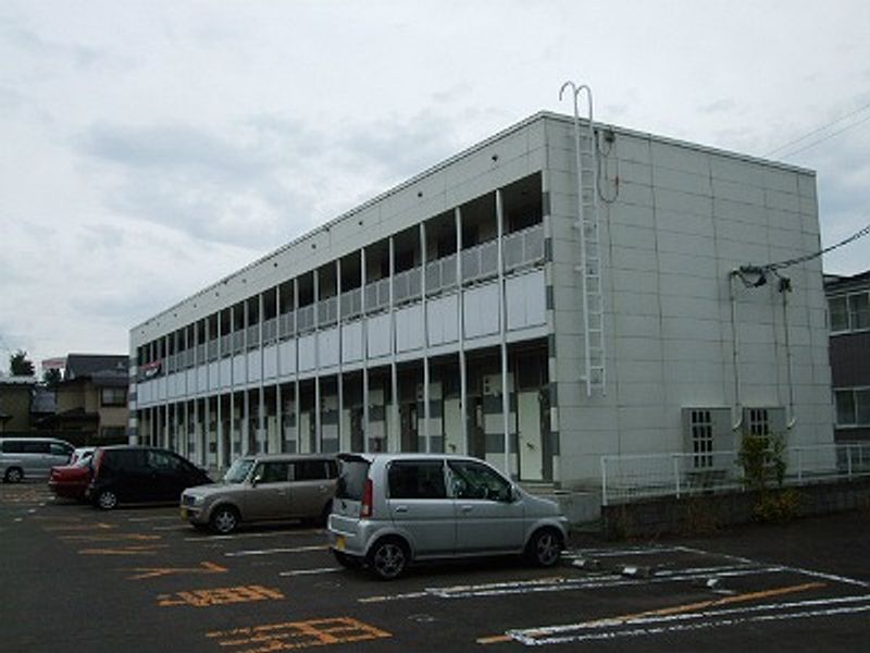 レオパレスエース 駐車場