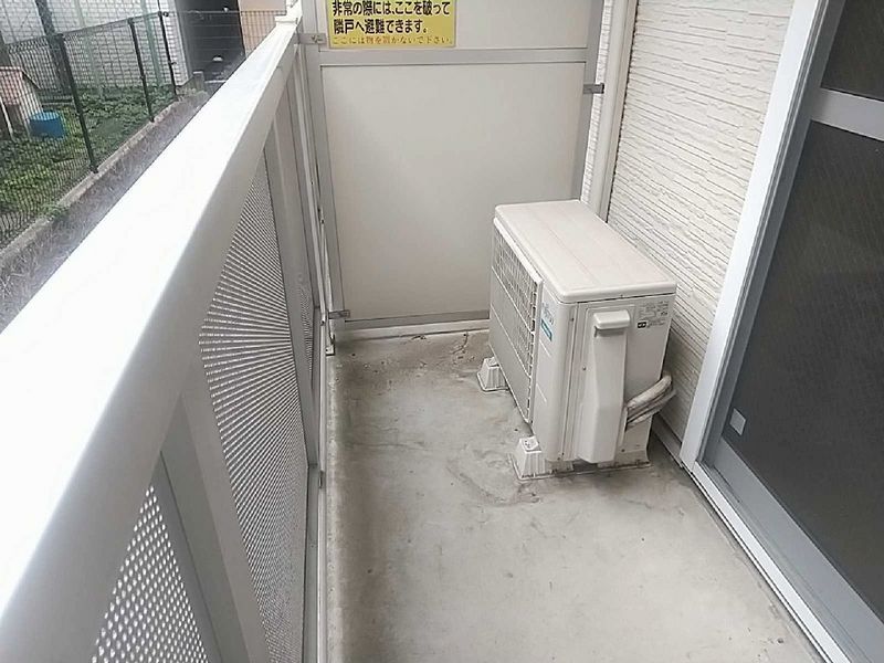 レオパレス彩 バルコニー