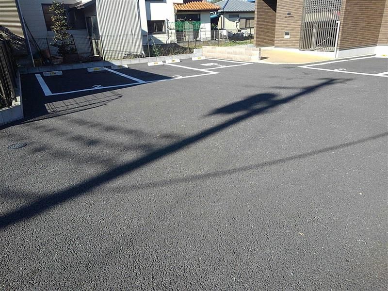 クレイノレジデンス木下 駐車場