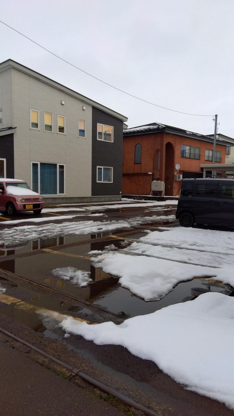 レオパレスＳＱＵＡＲＥ 駐車場