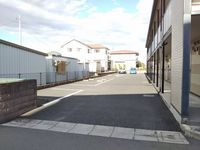 レオパレスエクレール 駐車場