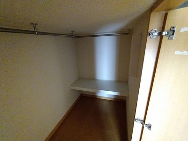 レオパレスアクセス登戸 収納