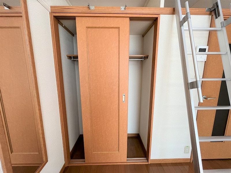 レオパレス芳山荘Ⅱ 収納