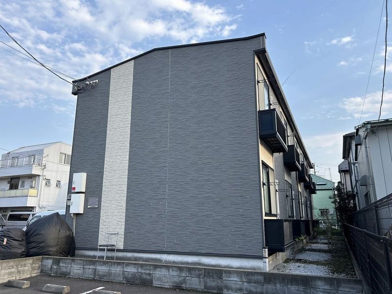 レオパレスパピーズスプリング 外観