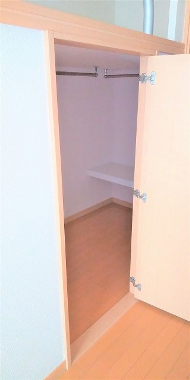 レオパレス市川原木 収納