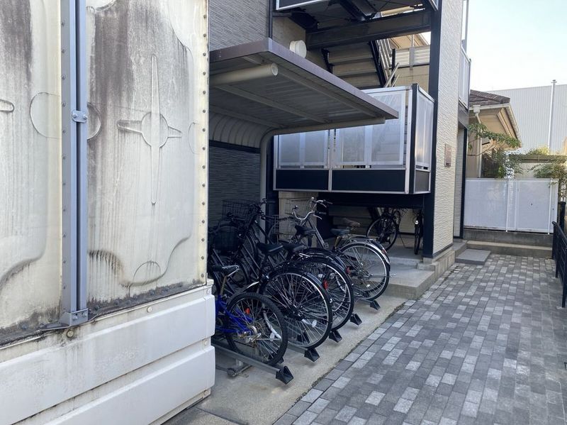 leopalace Y Urasato Shared spaces