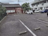 レオパレスドルフ 駐車場