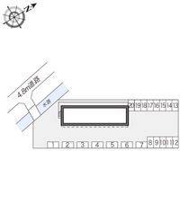 レオパレスブルースカイⅢ 駐車場