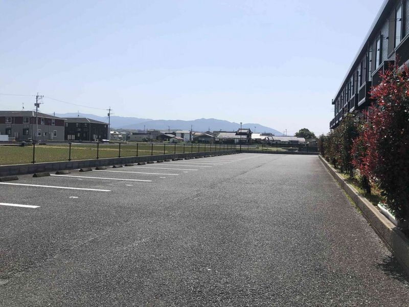レオパレスＳＡＫＡＥ 駐車場