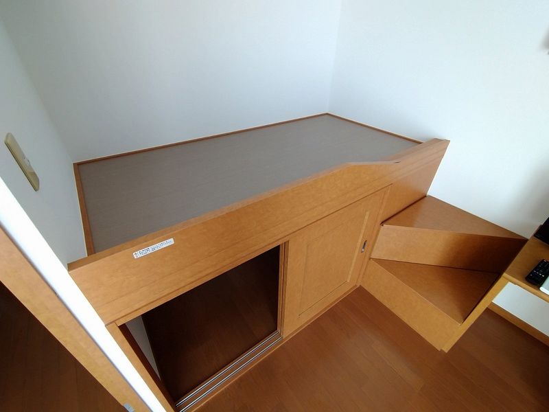 レオパレスエムズ 収納