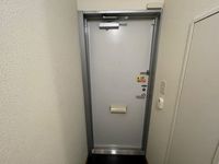 レオパレス中町 玄関