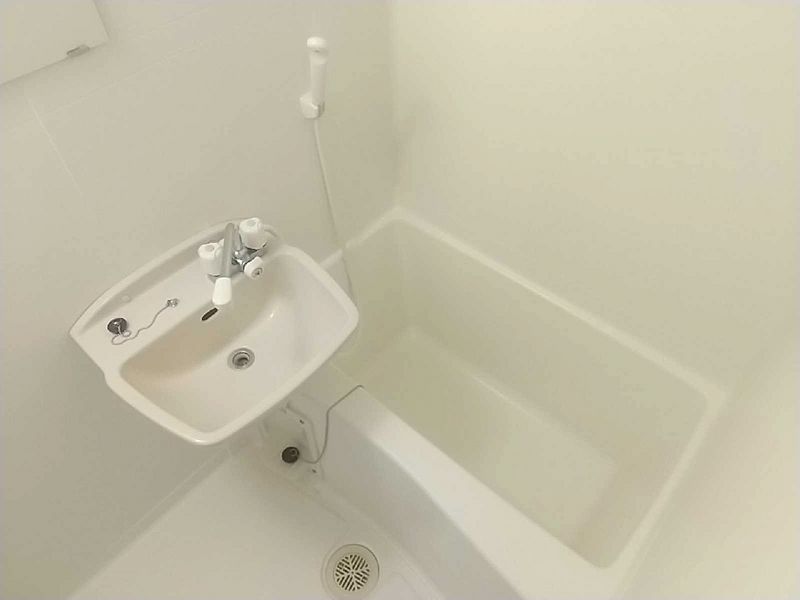 レオパレス所沢航空公園 風呂