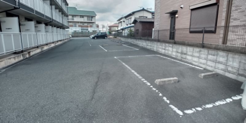 レオパレスＭａｕｎａ 駐車場