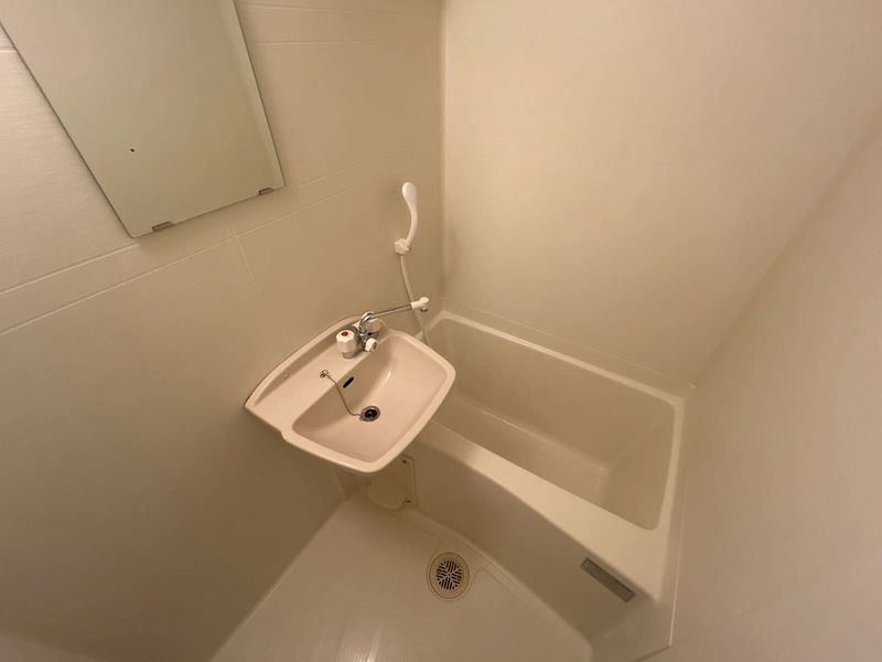 leopalace Parkside Bathroom