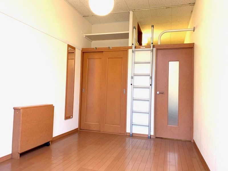 レオパレスＳＡＴＯ 居間