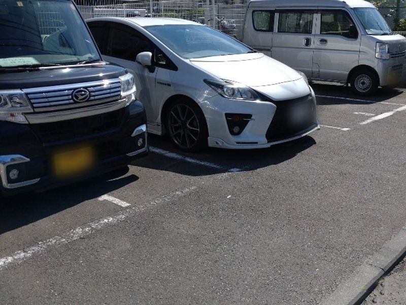 レオパレスサンヴィレッジ２０ 駐車場