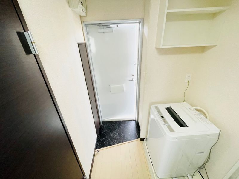 レオネクストイーグル 玄関
