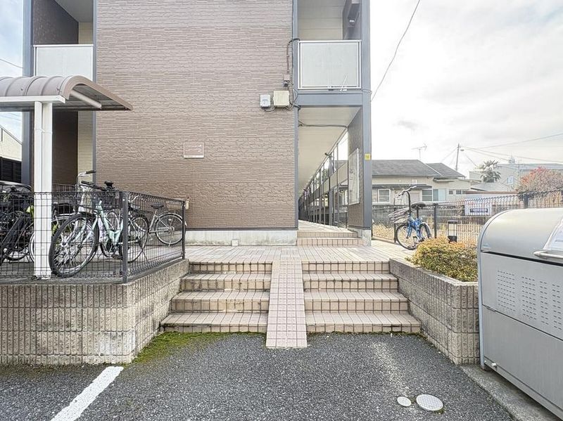 leopalace Grace Entrance