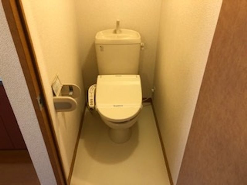 レオパレスイースト トイレ