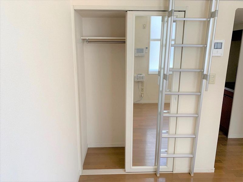 レオパレスミレニアム 収納