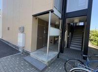 レオパレス隼Ⅲ エントランス