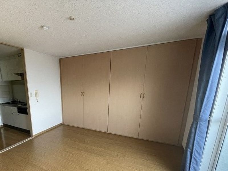 レオパレス向日葵 寝室