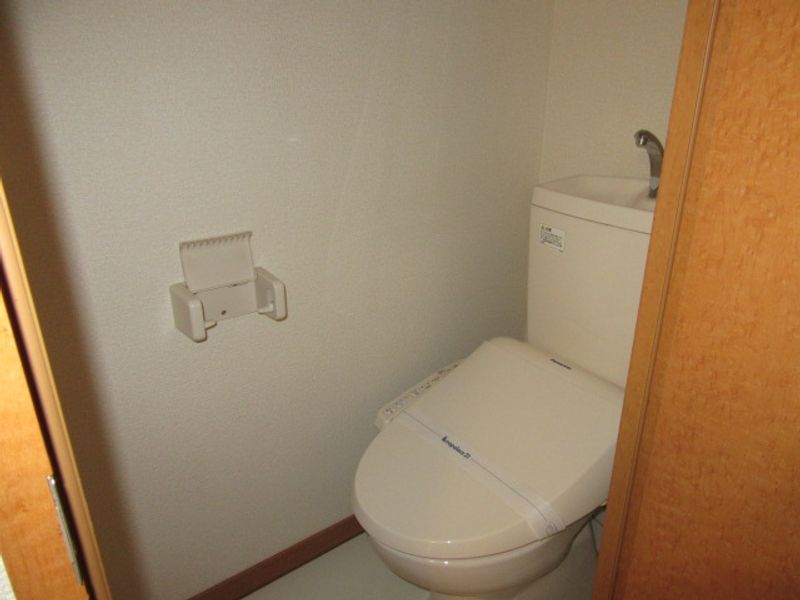 レオパレスＣｈｅｚ　Ｍｏｉ トイレ