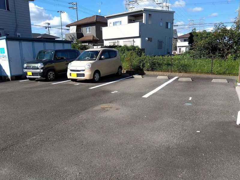 レオパレスＬＯＴＯ 駐車場