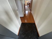 レオパレスクレシア 玄関