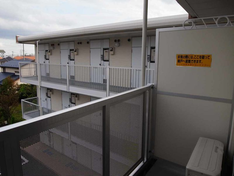 レオパレス代官町 バルコニー