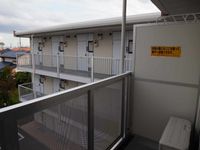 レオパレス代官町 バルコニー