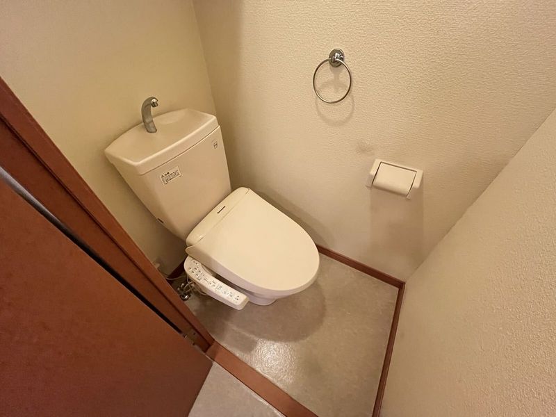 レオパレスディヤハイム　藤 トイレ