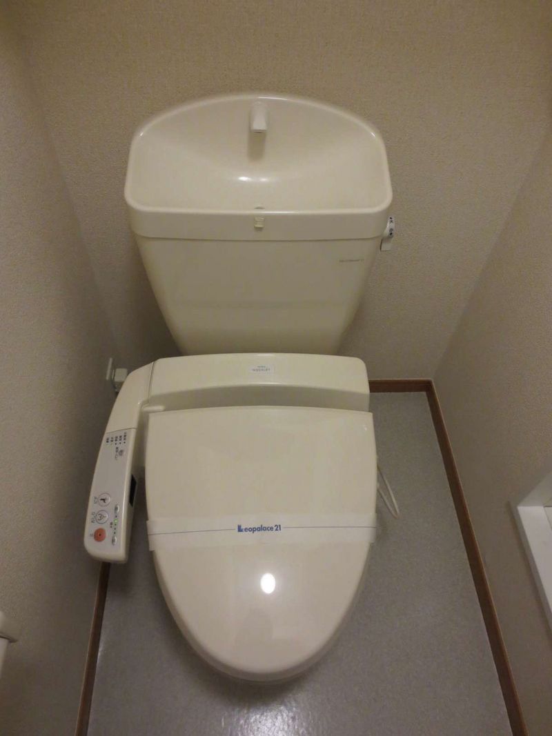 レオパレスエムズ トイレ