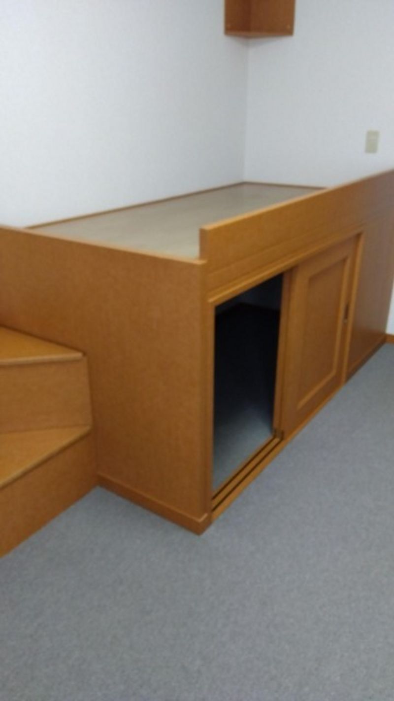 レオパレス泉１ 収納