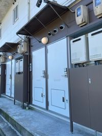 レオパレスレフォルム 玄関