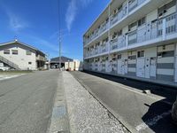 レオパレスノールバンリュ 駐車場