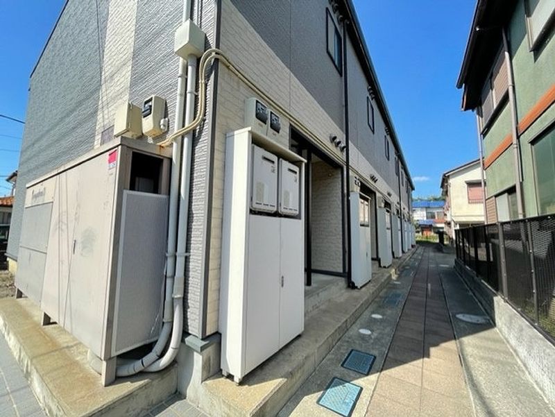 レオパレスハイム　つくば エントランス